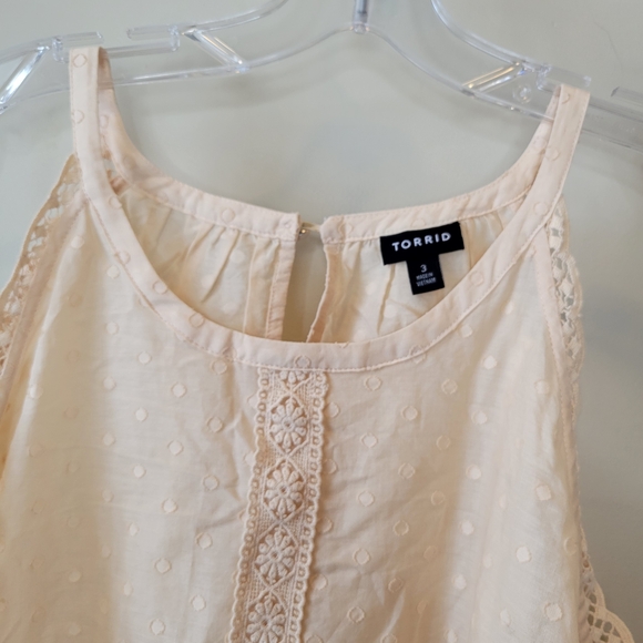 torrid Tops - Torrid Cream Lace Detail Women's Top